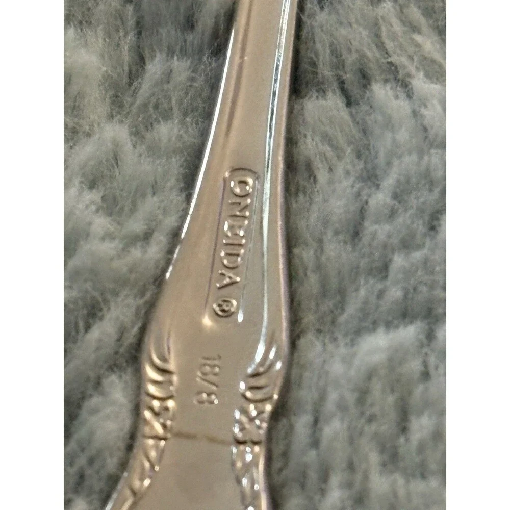 Oneida Stainless Chateau 2 Spoons - Picture 7 of 8